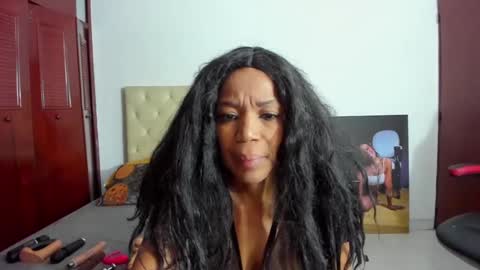 Snapshot of luissa_s1 chatting on February 19, 11:38 am Luissa online show from February 19, 11:38 am