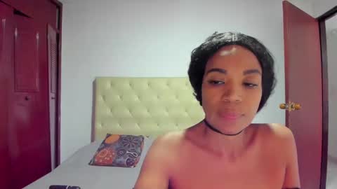Snapshot of luissa_s1 chatting on March 10, 1:10 pm Luissa online show from March 10, 1:10 pm