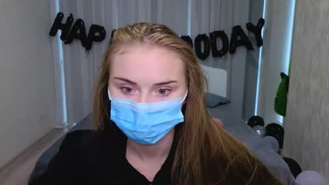 lukeriamoon online show from October 27, 5:25 am