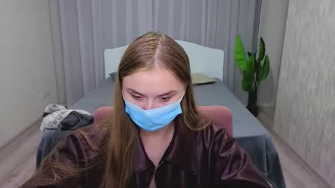 lukeriamoon online show from October 7, 7:07 pm