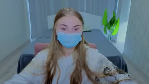 lukeriamoon online show from September 25, 4:55 am