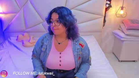 Snapshot of lulu_kawai chatting on October 20, 7:06 pm lulu online show from October 20, 7:06 pm