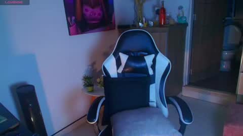 Lulu online show from August 4, 4:07 am