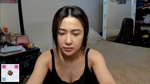 luluu_l online show from January 12, 4:10 am