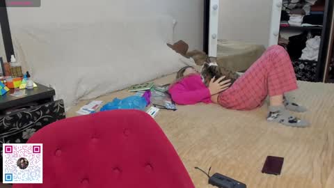 luluu_l online show from January 21, 11:13 pm