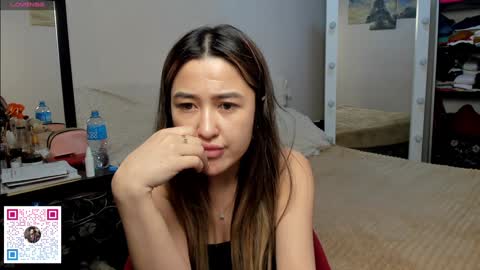 luluu_l online show from January 12, 5:54 pm