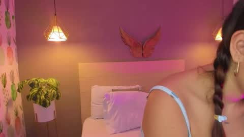 Snapshot of luma_sky chatting on October 16, 3:09 am L U M A online show from October 16, 3:09 am