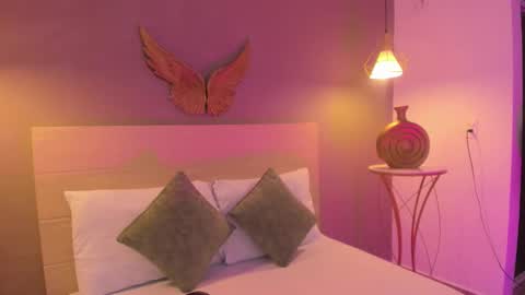 Snapshot of luma_sky chatting on October 7, 3:22 am L U M A online show from October 7, 3:22 am