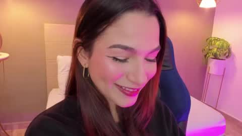 Snapshot of luma_sky chatting on September 16, 4:31 am L U M A online show from September 16, 4:31 am