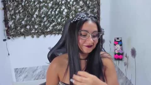 Luna  online show from October 23, 12:05 am