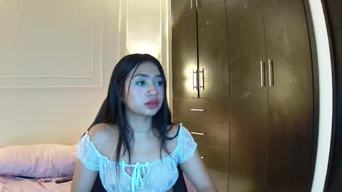 Snapshot of luna_and_banji chatting on October 5, 11:54 pm luna and banji online show from October 5, 11:54 pm