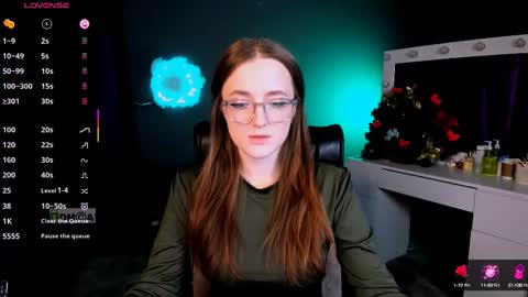 Snapshot of luna_berryy chatting on February 21, 8:38 pm luna_berryy online show from February 21, 8:38 pm