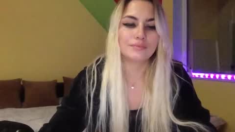 luna_blazer online show from November 29, 8:02 pm