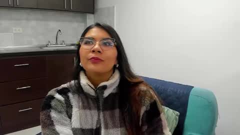 luna  online show from February 13, 11:17 am