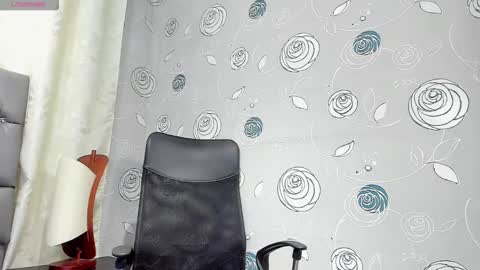 Snapshot of luna_evaa chatting on October 2, 2:11 pm Luna Eva online show from October 2, 2:11 pm