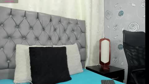 Snapshot of luna_evaa chatting on October 18, 2:09 pm Luna Eva online show from October 18, 2:09 pm