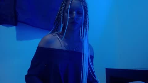 Snapshot of luna_hazard chatting on March 6, 12:43 am luna_hazard online show from March 6, 12:43 am