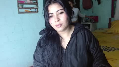 luna_india online show from February 15, 8:23 pm