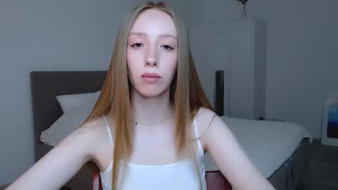 Snapshot of luna_insanity chatting on February 17, 7:01 pm Luna online show from February 17, 7:01 pm