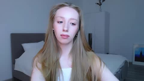 Snapshot of luna_insanity chatting on February 16, 7:49 pm Luna online show from February 16, 7:49 pm
