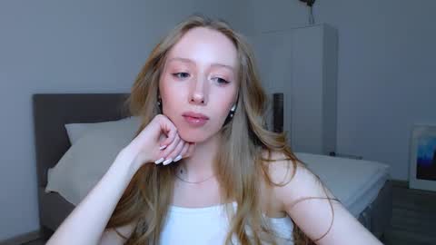 Snapshot of luna_insanity chatting on December 12, 9:15 pm Luna online show from December 12, 9:15 pm