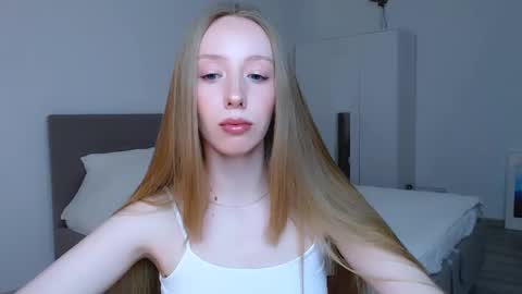 Snapshot of luna_insanity chatting on December 26, 8:00 pm Luna online show from December 26, 8:00 pm