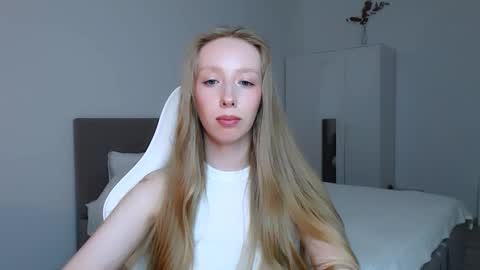Snapshot of luna_insanity chatting on September 13, 7:11 pm Luna online show from September 13, 7:11 pm