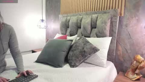 luna  killari online show from October 19, 12:29 pm