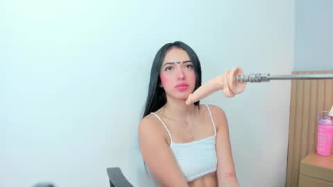 luna_kiss18 online show from February 26, 12:27 pm