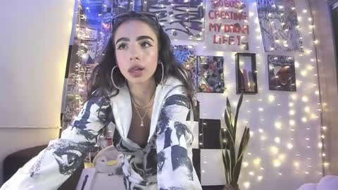 Snapshot of luna_mccoy chatting on February 17, 3:58 am LUNA MCCOY online show from February 17, 3:58 am