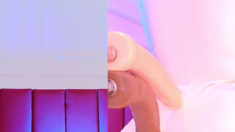     online show from February 5, 1:14 pm