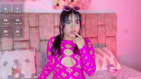Snapshot of luna_ocampo chatting on September 11, 10:43 pm online show from September 11, 10:43 pm