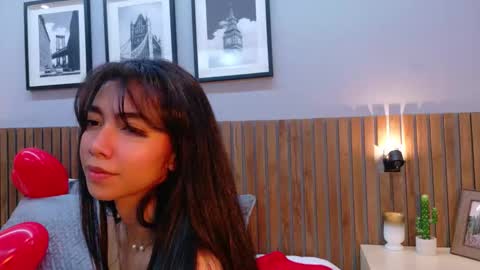 LUNA  online show from February 17, 1:54 pm