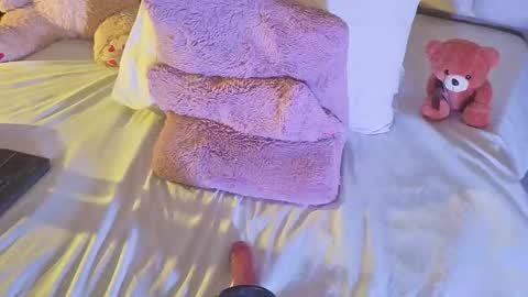 L U N A   Try my private  online show from October 2, 5:40 pm