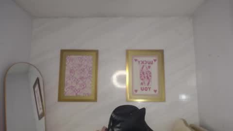 Snapshot of luna_star_v chatting on November 2, 3:10 am Live 1000pm 600am COLOMBIAN HOUR online show from November 2, 3:10 am