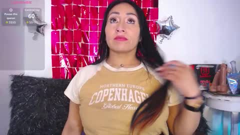 luna_vitihot online show from September 24, 11:42 am