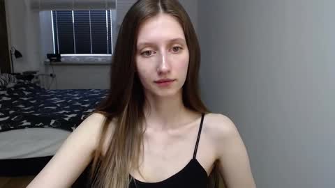 L U N A  online show from March 11, 7:23 am