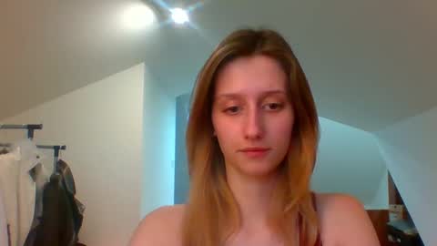 Snapshot of luna_xsensual chatting on January 22, 2:46 pm L U N A online show from January 22, 2:46 pm