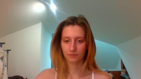 Snapshot of luna_xsensual chatting on January 10, 2:55 pm L U N A online show from January 10, 2:55 pm