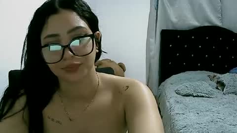 Snapshot of lunaa_sub chatting on March 4, 1:34 am lunaa_sub online show from March 4, 1:34 am