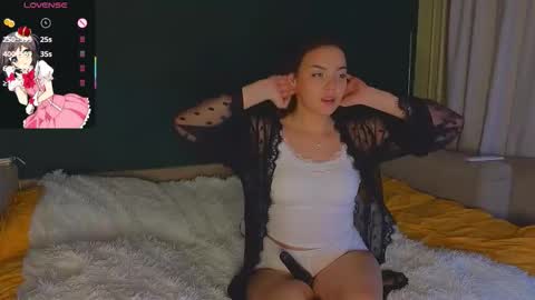 Emily online show from September 19, 7:57 pm