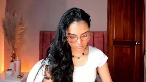 Luna Aspen online show from March 21, 5:51 pm