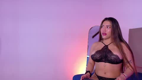 lunacruz_ online show from July 15, 10:53 am