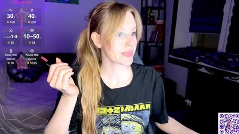 Britney online show from March 11, 7:38 pm