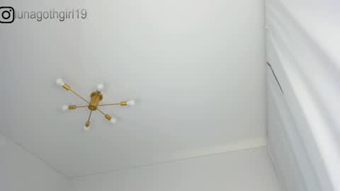 Snapshot of lunagothgirl chatting on October 29, 5:12 am Luna online show from October 29, 5:12 am