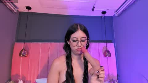 Lunalia online show from February 15, 7:51 am