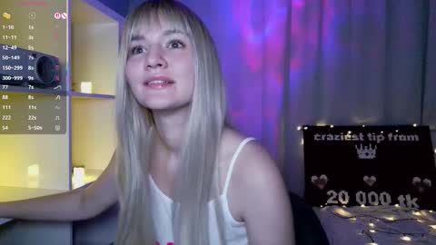 LunaLoverxq online show from October 30, 5:47 pm