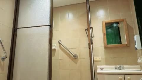 lunaluxe1001 online show from February 10, 2:20 pm