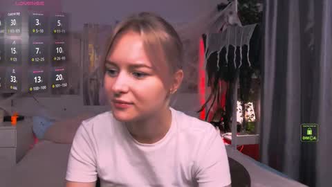 Luna online show from November 1, 3:38 pm