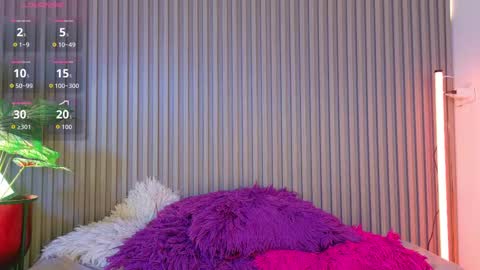 .         . online show from September 25, 1:32 pm